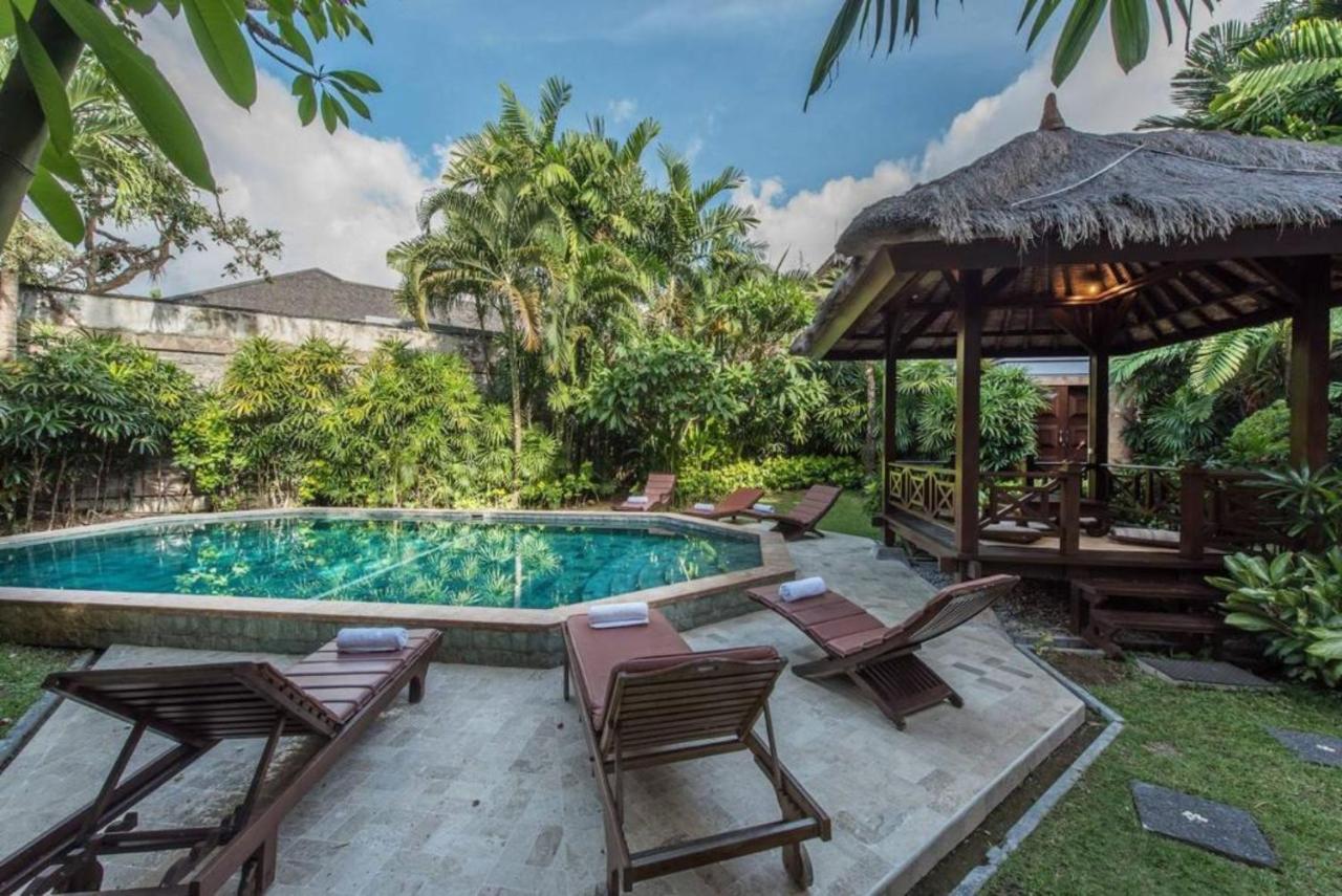 New Daria Villas Seminyak Eksteriør billede