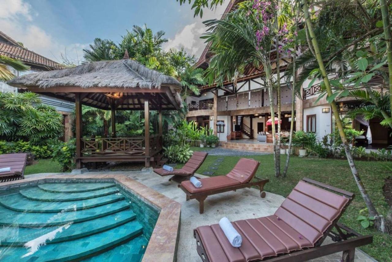 New Daria Villas Seminyak Eksteriør billede
