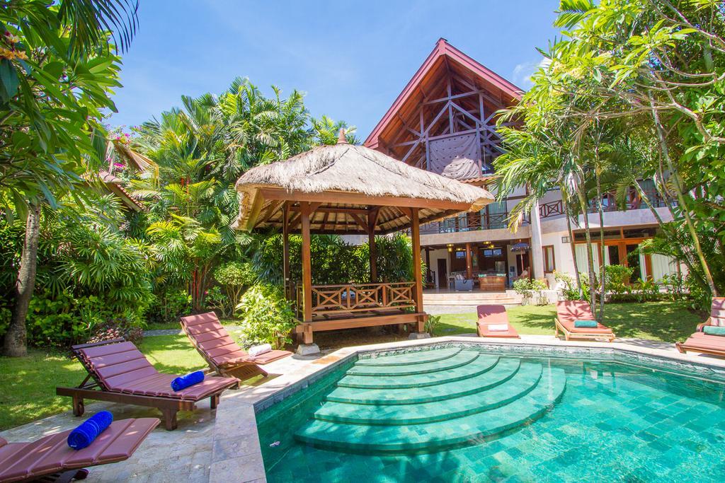 New Daria Villas Seminyak Eksteriør billede